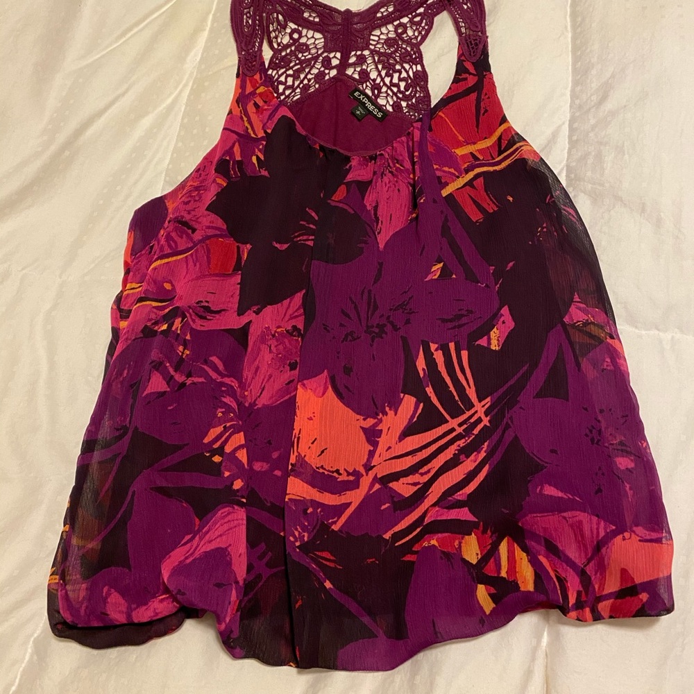 Floral Express flows top